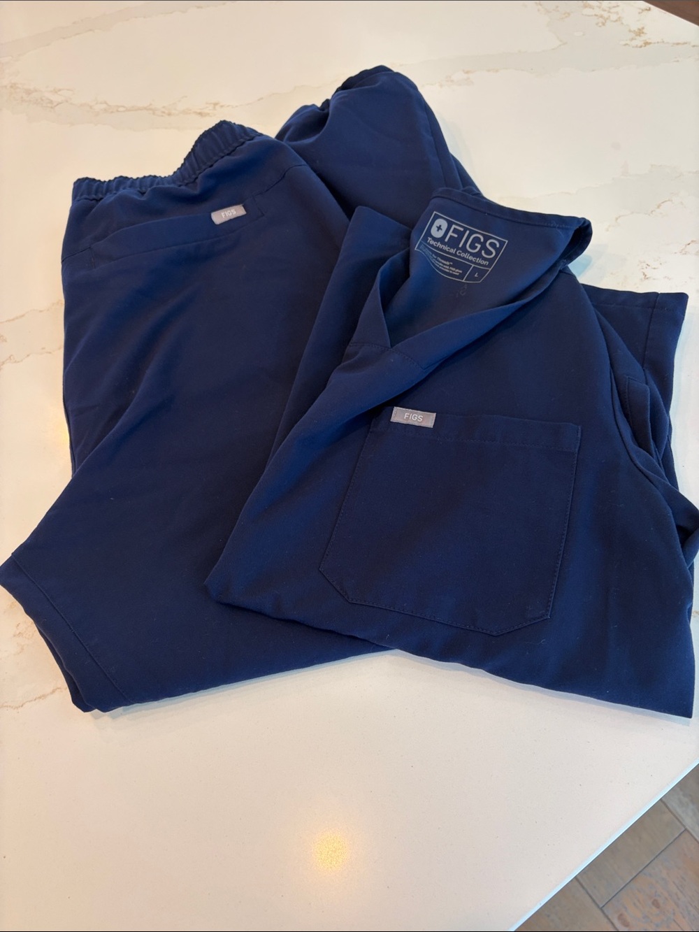 Figs Men's Large Technical Collection Scrub Set in Navy